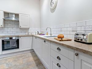2 Bed in Croes-y-pant 58961
