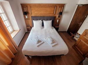 Hotels Hotel-Restaurant Le Manoir De Montesquiou : Chambre Double Standard