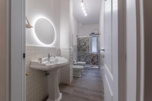 Vatican Shabby apartment double bedrooms