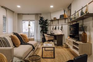 Linares - 2 bedrooms, terrace in Campo de Ourique