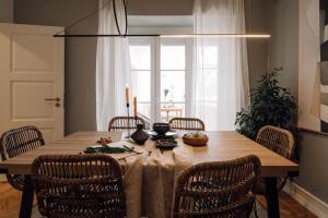 Alp - 3 bedrooms, office and terrace in Alvalade