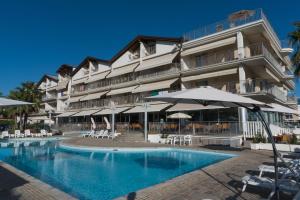 Residence Roseto, Pool, Seaview, Abruzzo