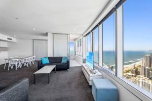 Sky Home on 54th Floor - Stunning South East Views