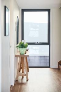 Light-Filled City Escape, Walk to Cafes and Parking