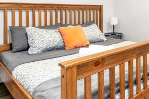 Charming 1BR Flat in Ottawa Historic Lower Town