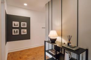 Barnett - 2 bedrooms and balcony in Campolide