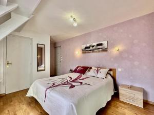 B&B / Chambres d'hotes La Roseraie : photos des chambres