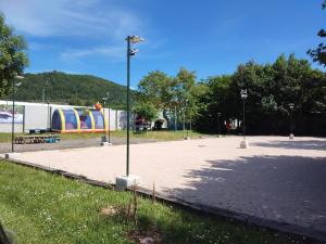 Maisons de vacances Mobil Home for chilling out Camping Park *** : photos des chambres