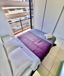 INCRíVEL-S2- Studio com Garagem e Ar Condicionado