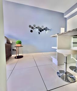 INCRíVEL-S2- Studio com Garagem e Ar Condicionado