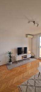 Apartment Mia sea view apartment