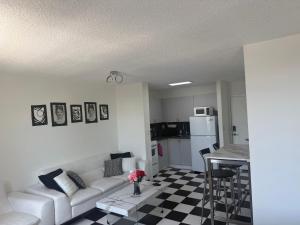 Large Studio Apartment Best Location in South Beach!