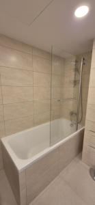 NEW Bright & Stylish 2BR apt