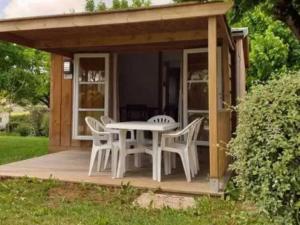 Campings Camping 4 etoiles - Piscine - eed0fi : photos des chambres