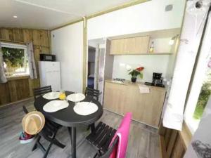Campings Camping 4 etoiles - Piscine - eed0fi : photos des chambres