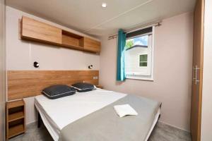 Campings Camping 3 etoiles - Piscine - efaeh0 : photos des chambres