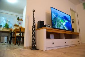 Cozy Little Apartment in Old Tw