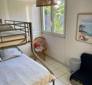 Maisons de vacances Maison proche du lac et ocean avec Jacuzzi privatif : photos des chambres