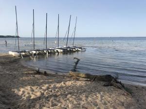 Maisons de vacances Maison proche du lac et ocean avec Jacuzzi privatif : photos des chambres