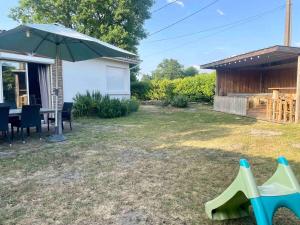 Maisons de vacances Maison proche du lac et ocean avec Jacuzzi privatif : photos des chambres