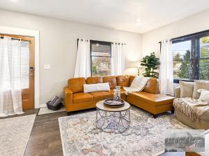 Historical Albany Downtown House with 5 Bedrooms