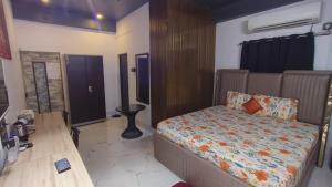 THE PALM SUITES , Incredible North East Tourism , Couples & Family