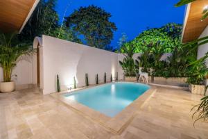 Mirragold Villa - Sun, Pool and Views - Brand New 3BDR Villa