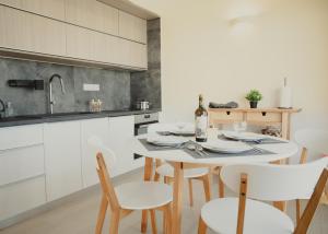 Modern Villa with Private Pool - Olive Grove