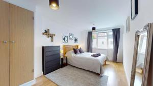 Bright and cosy 1 bed flat next to Tower Bridge