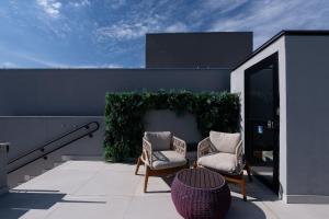 Studio Exclusivo na Vila Madalena — Localização Privilegiada a 1,2 km da Estação, na Prestigiada Rua Fradique Coutinho