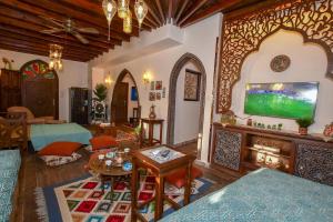Sultana DT Cairo Hot Tub Retreat