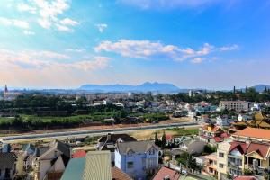 Aura Apartment l Căn Hộ Trung Tâm Đà Lạt l View Đẹp, Bếp, Ban Công