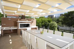 Villa BELLA - beautiful and modern house with pool, souna, jacuzzi & playground, Ližnjan - Istra