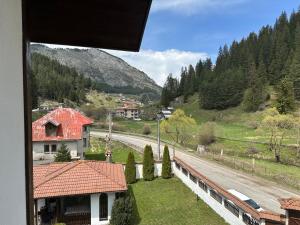 TRIIBRIA Guest house