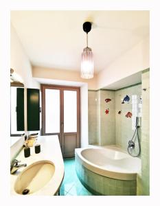 Due dei Mille. Incantevole casa in centro ad Alba