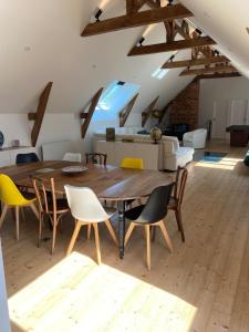 Maisons de vacances Gite 8-10 pers, 4 chambres, billard, jardin : photos des chambres