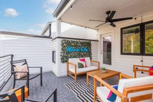 Large Marvel Themed 14ppl Spacious Townhome