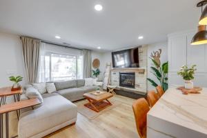 Walk to Big Bear Marina Modern Home with Hot Tub!