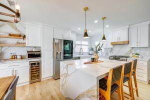 Walk to The Village ShopsandEats Big Bear Lake Home