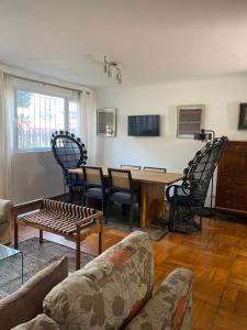 4B 2B steps away from costanera center
