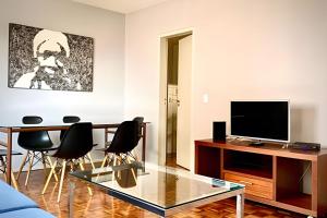 ★LIBERDADE BLACK By Mob Inn★WIFI★AC CAMARGO★METRÔ