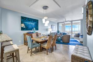 Jaw-Dropping Gulf and Bay Views - Regatta at Vanderbilt Beach