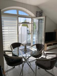 Bright attic apartment near Augsburg