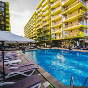 Alezzi Beach resort Azure