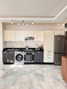 Luxury Beachview Apartment La siesta beach resort