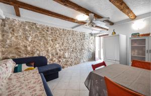 Nice Home In Tisno With Wifi