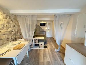 Appartements La Grotte Provencale a Sisteron : photos des chambres