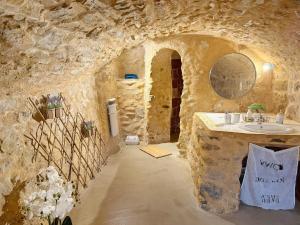 Appartements La Grotte Provencale a Sisteron : photos des chambres