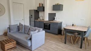 T2 calme à 11 minutes des Remparts - Wifi Parking