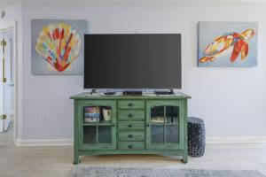 Phoenix III 3002 condo